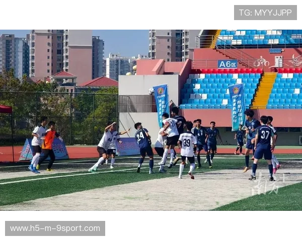 “校园足球赛事展现青少年的激情与才华”，校园足球赛事报道