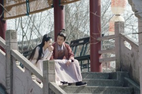 九游游戏中心-维拉开局高压打破僵局控制比赛节奏，维拉阵型